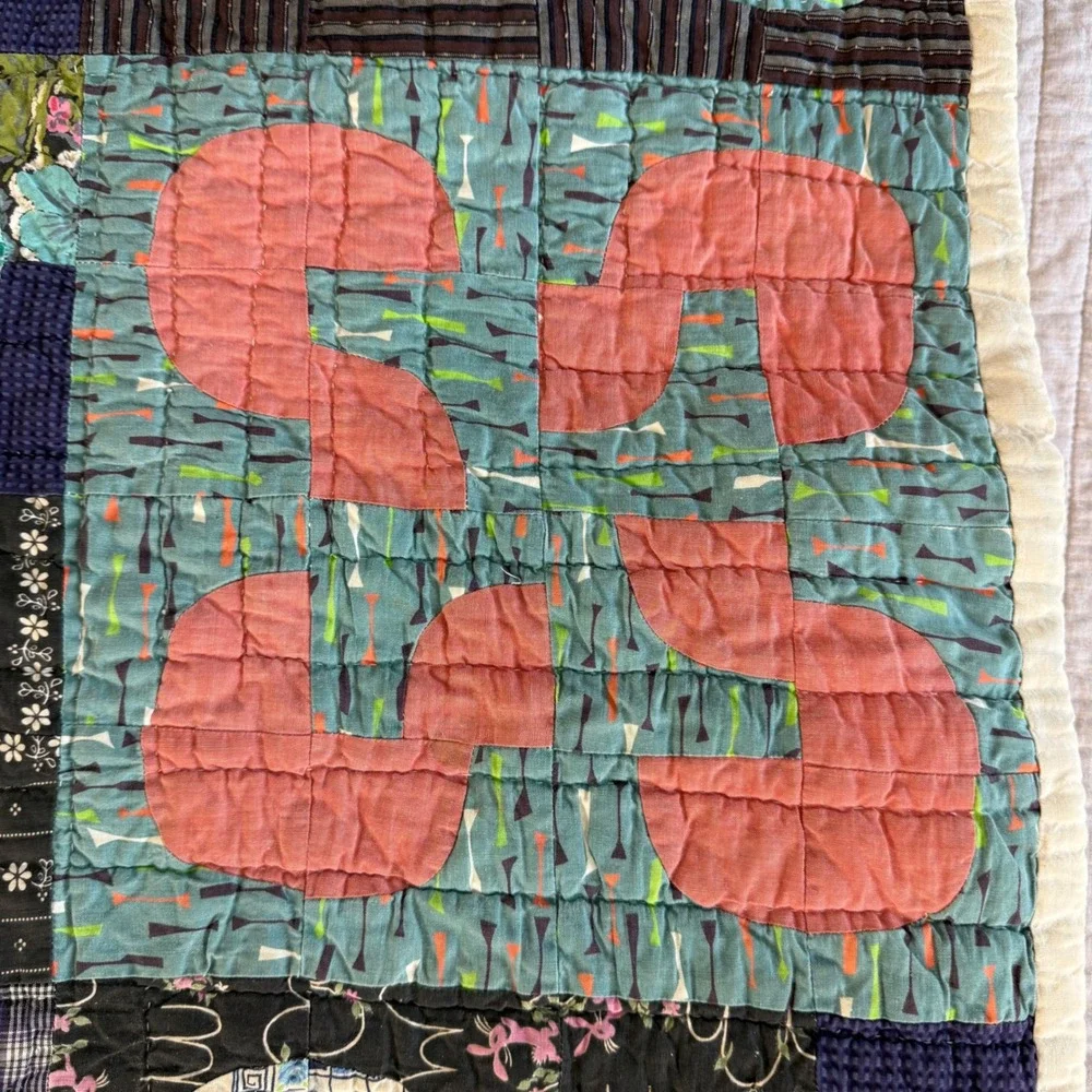 Vintage 1940s Robbing Peter to Pay Paul Quilt Hand Quilted Feedsack Patchwork